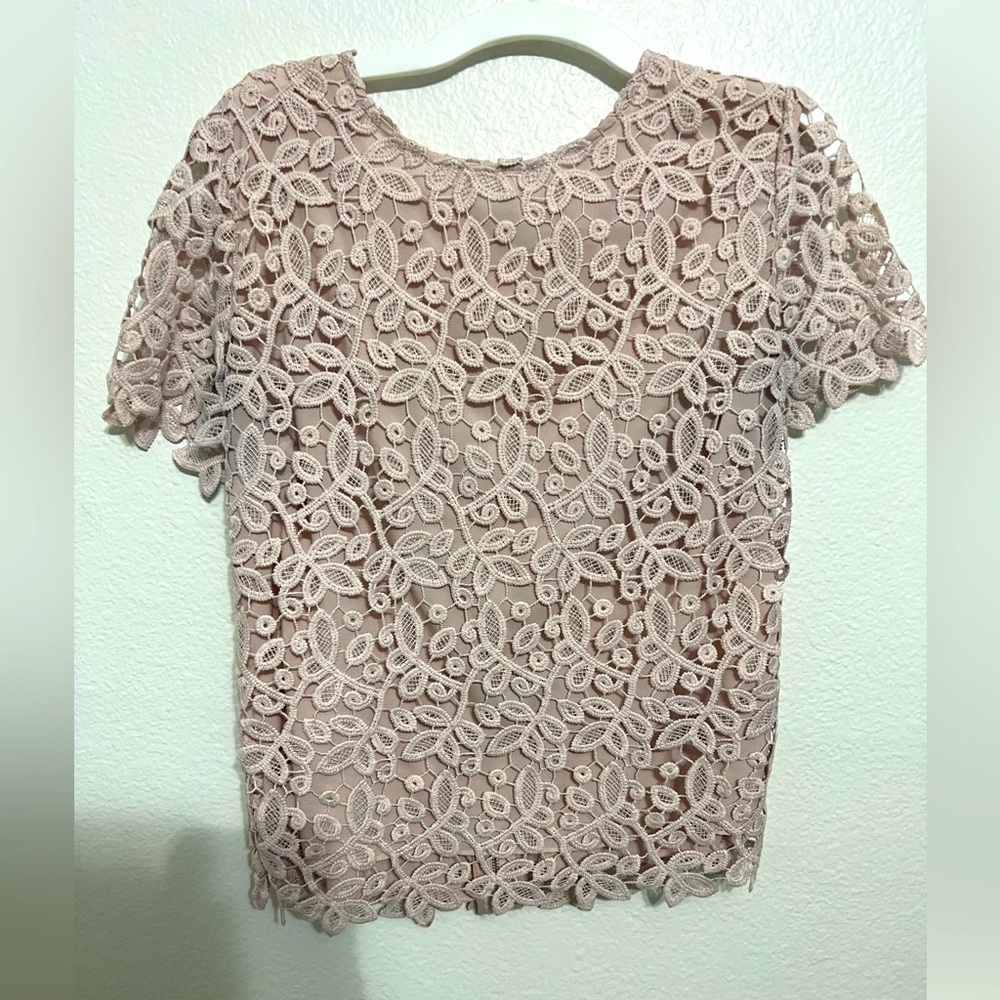 Rose top with full zipper on back